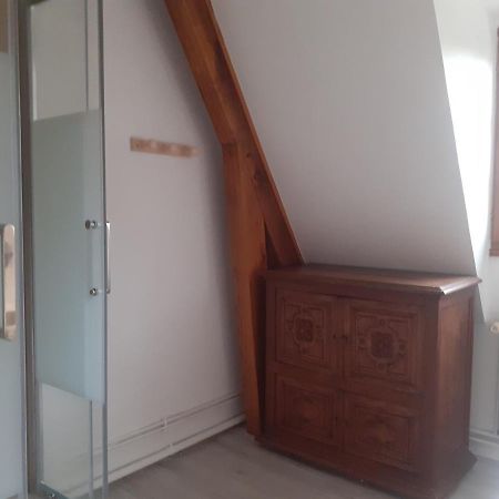 Gîte Les Vignettes Bourgeauville Extérieur photo