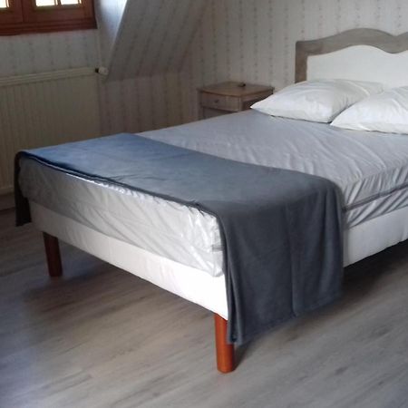 Gîte Les Vignettes Bourgeauville Extérieur photo