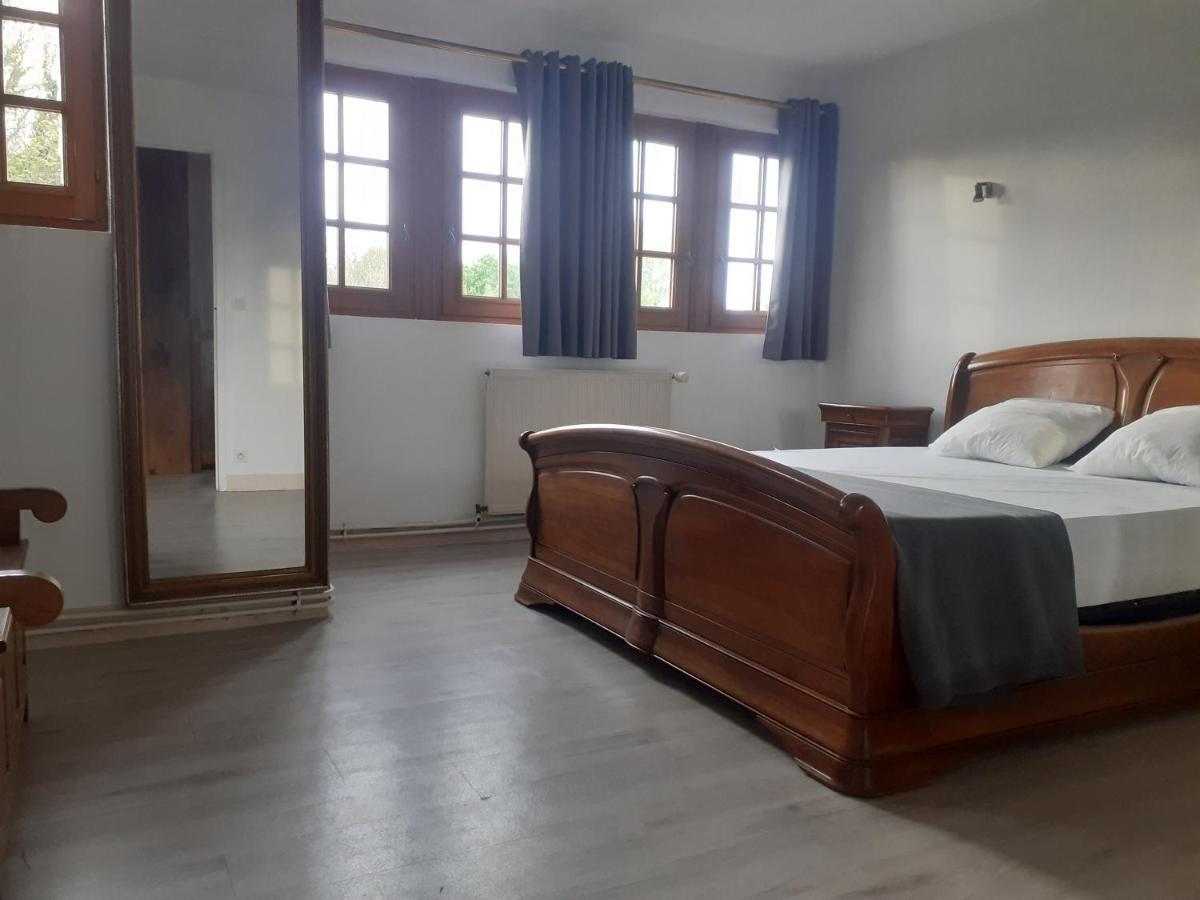 Gîte Les Vignettes Bourgeauville Extérieur photo