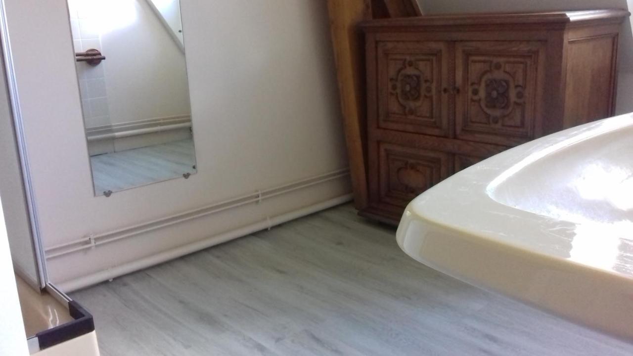 Gîte Les Vignettes Bourgeauville Extérieur photo