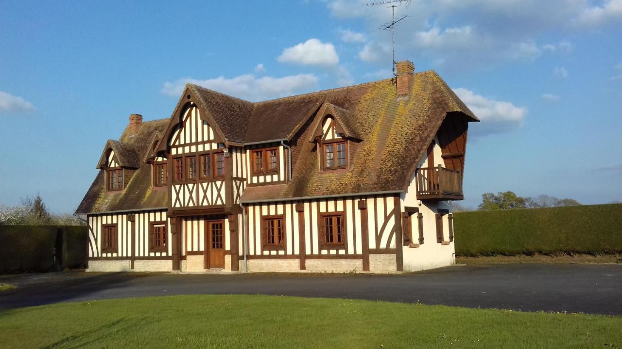 Gîte Les Vignettes Bourgeauville Extérieur photo