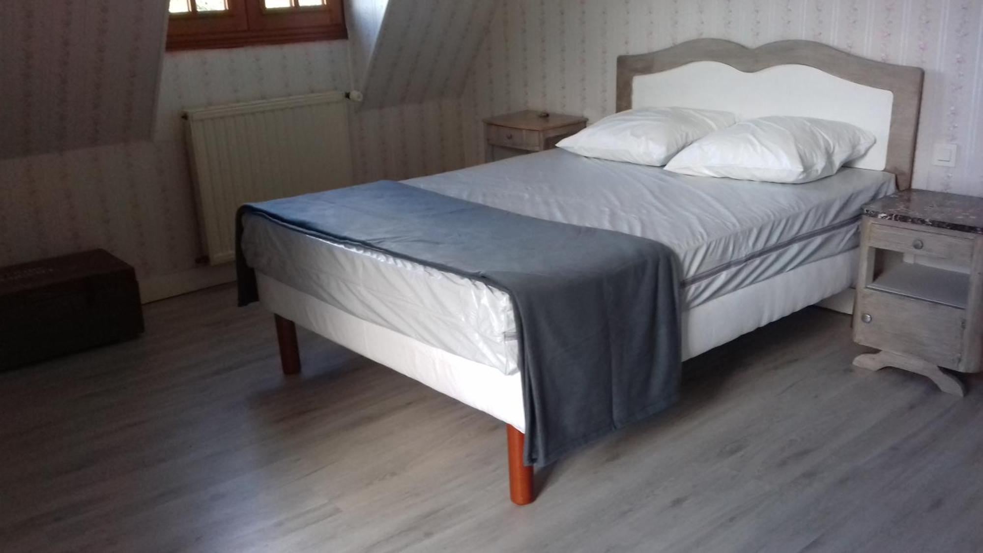 Gîte Les Vignettes Bourgeauville Extérieur photo