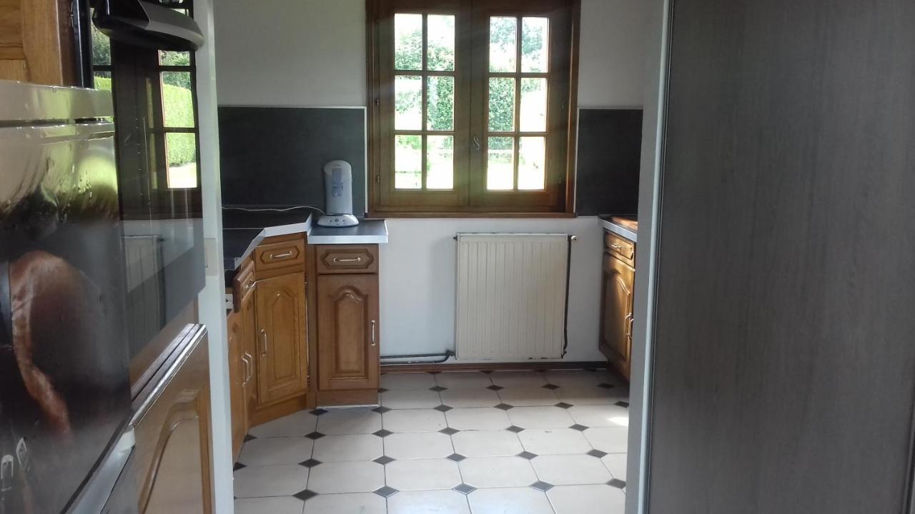 Gîte Les Vignettes Bourgeauville Extérieur photo